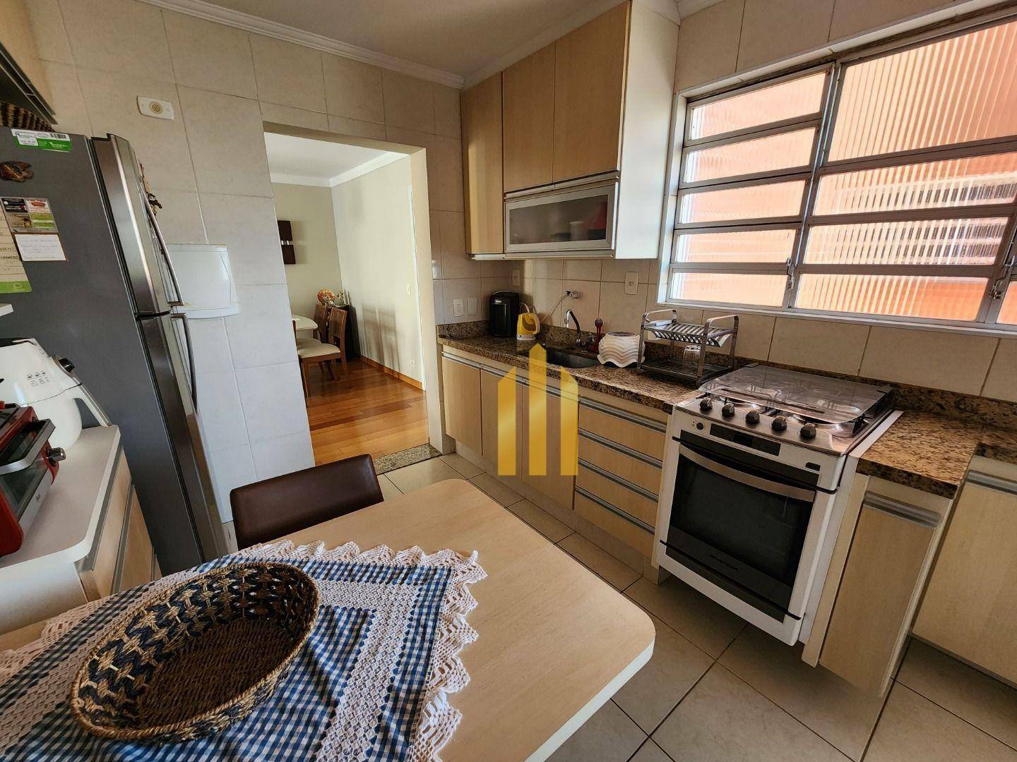 Apartamento para alugar com 2 quartos, 92m² - Foto 10