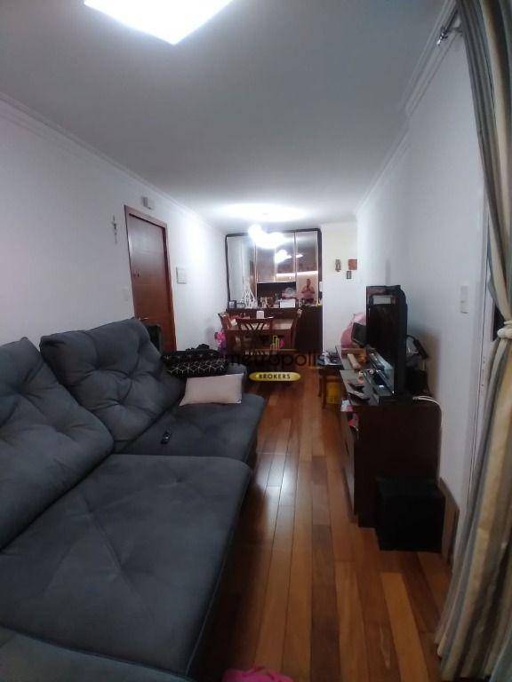 Apartamento à venda com 2 quartos, 67m² - Foto 2