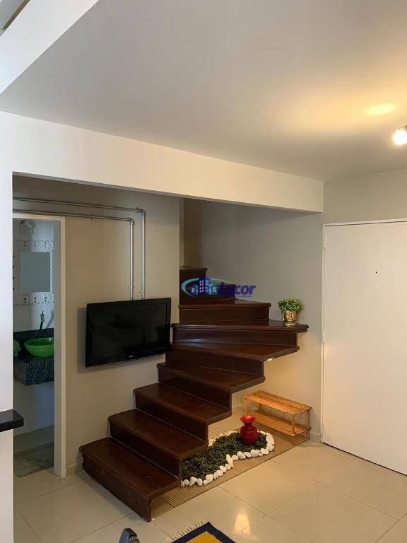 Apartamento à venda com 1 quarto, 50m² - Foto 8