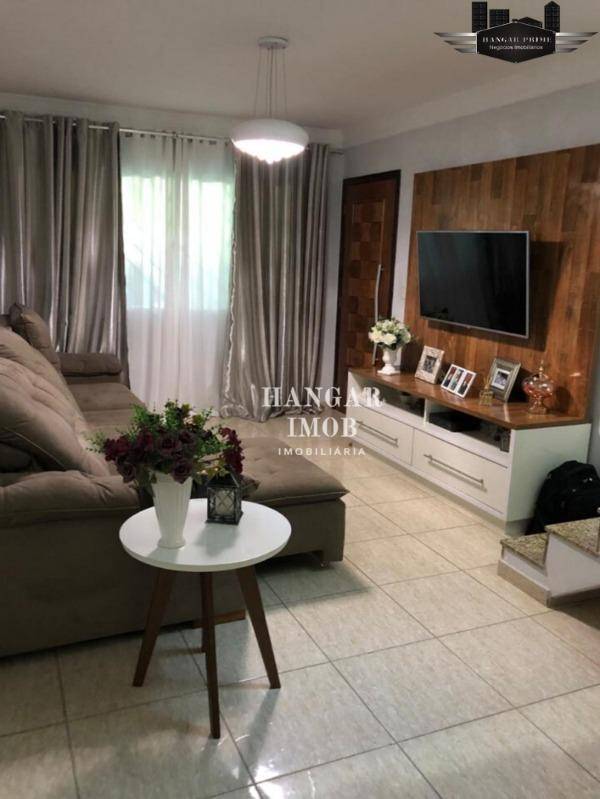 Casa à venda com 4 quartos, 200m² - Foto 6