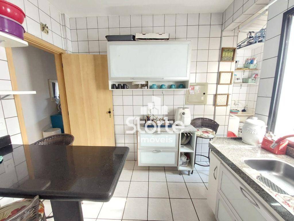 Apartamento à venda com 3 quartos, 76m² - Foto 6