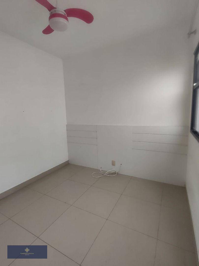 Apartamento à venda com 2 quartos, 75m² - Foto 17