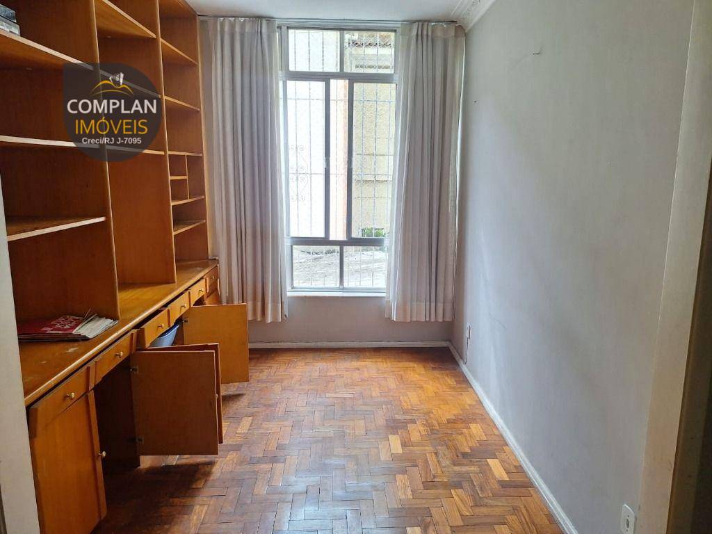 Apartamento à venda com 2 quartos, 105m² - Foto 8