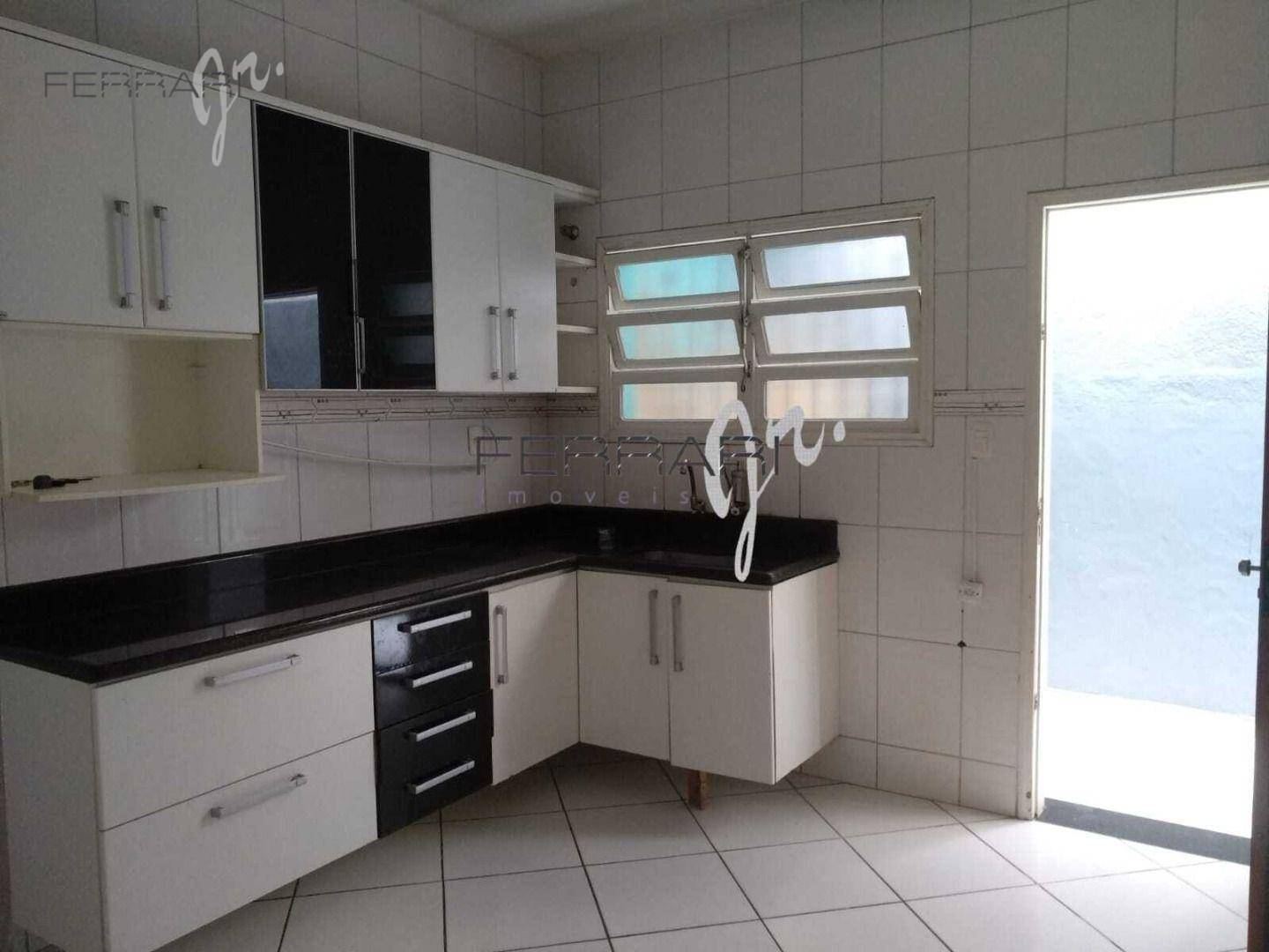 Casa à venda com 3 quartos, 200m² - Foto 13