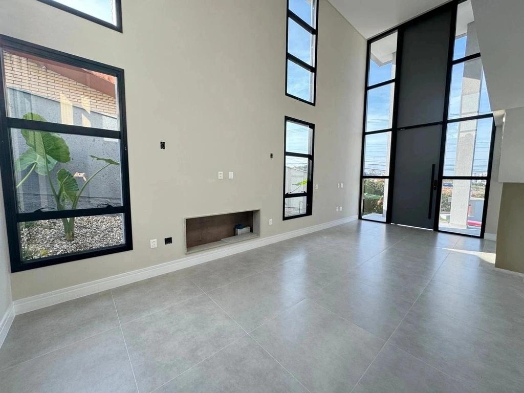 Casa à venda com 4 quartos, 339m² - Foto 12