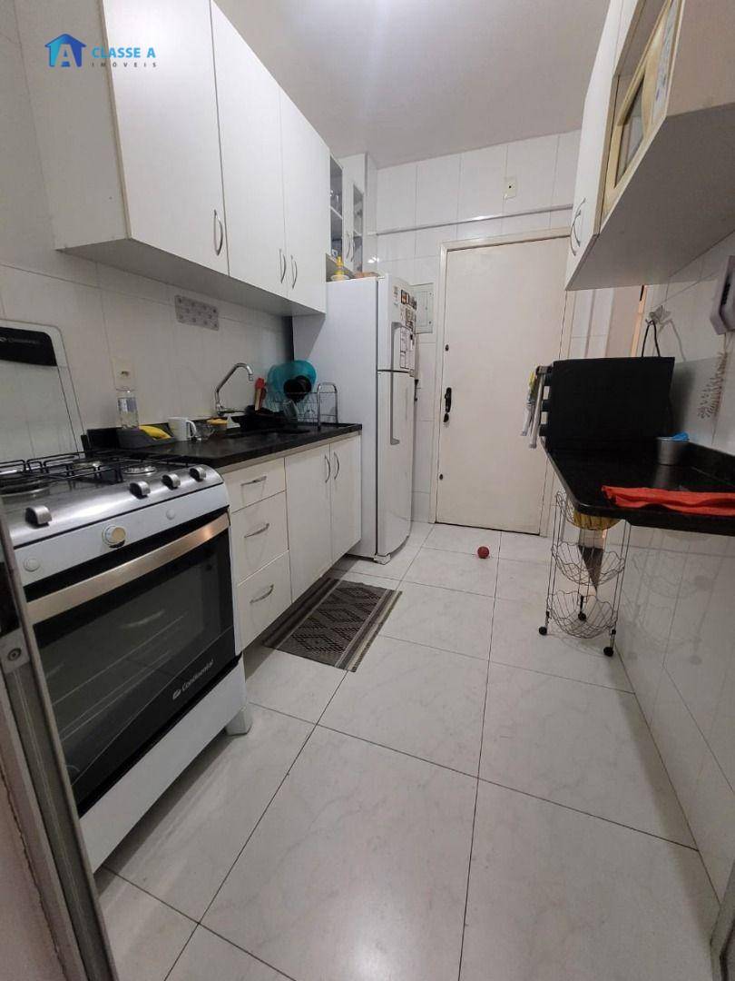 Apartamento à venda com 3 quartos, 91m² - Foto 11