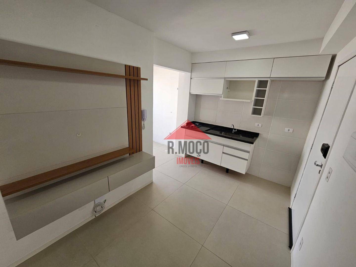 Apartamento para alugar com 2 quartos, 32m² - Foto 9