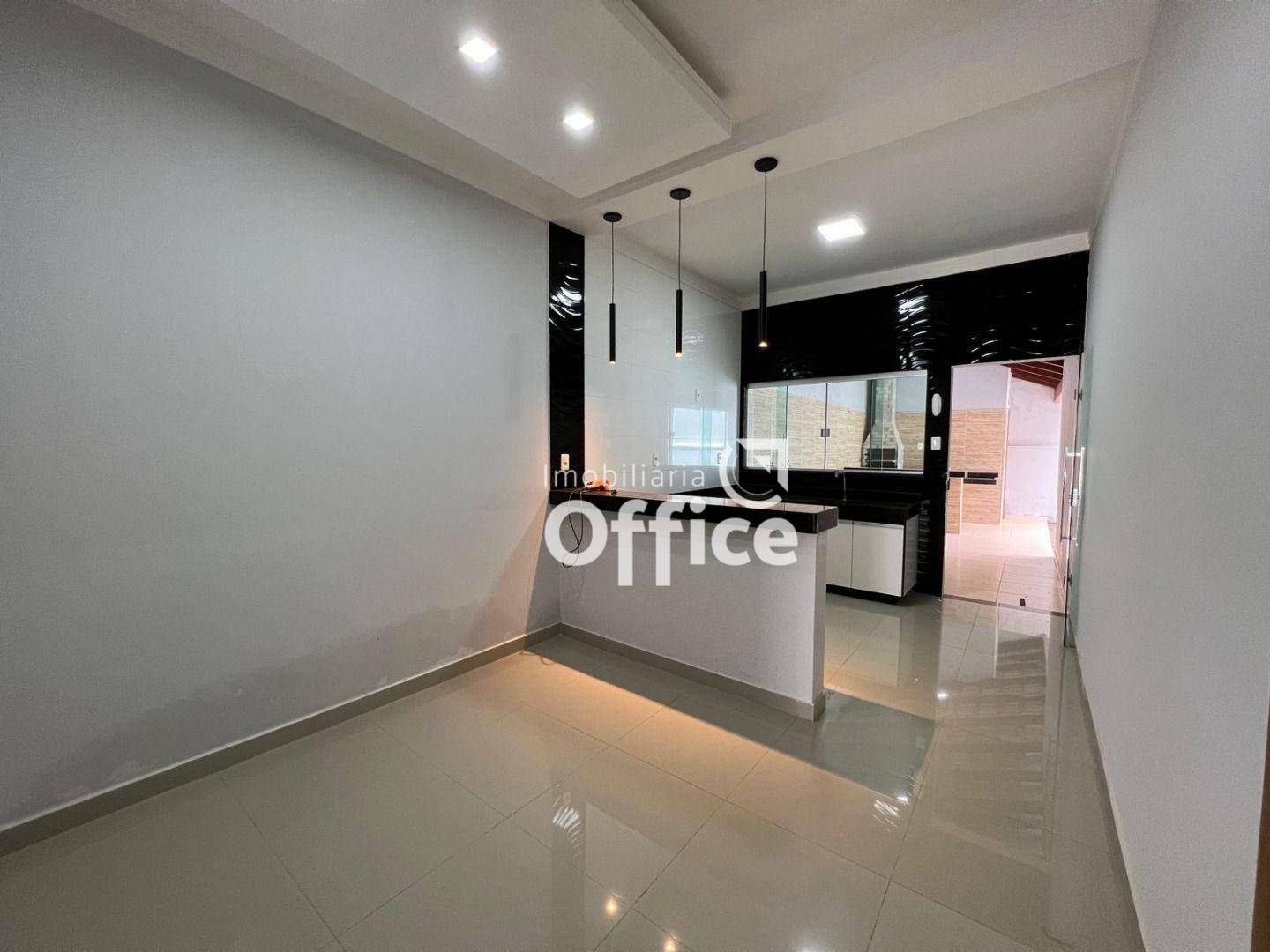 Casa à venda com 3 quartos, 130m² - Foto 3