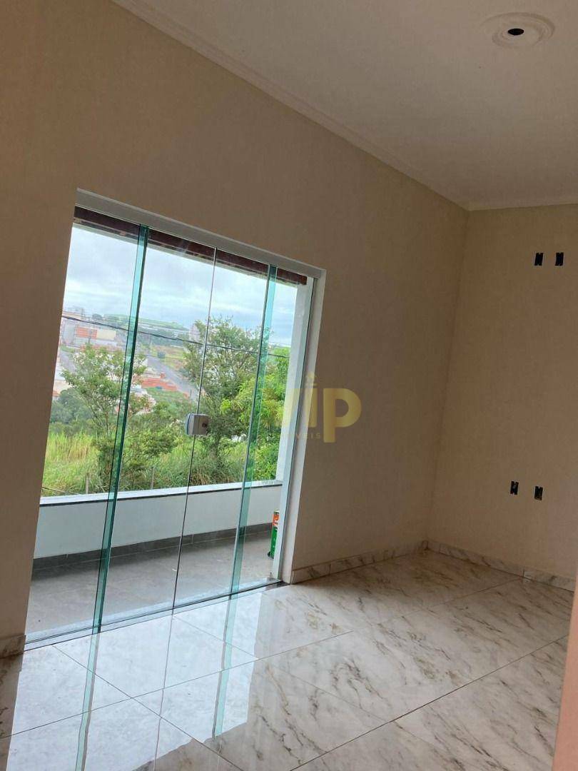 Casa à venda com 3 quartos, 122m² - Foto 2