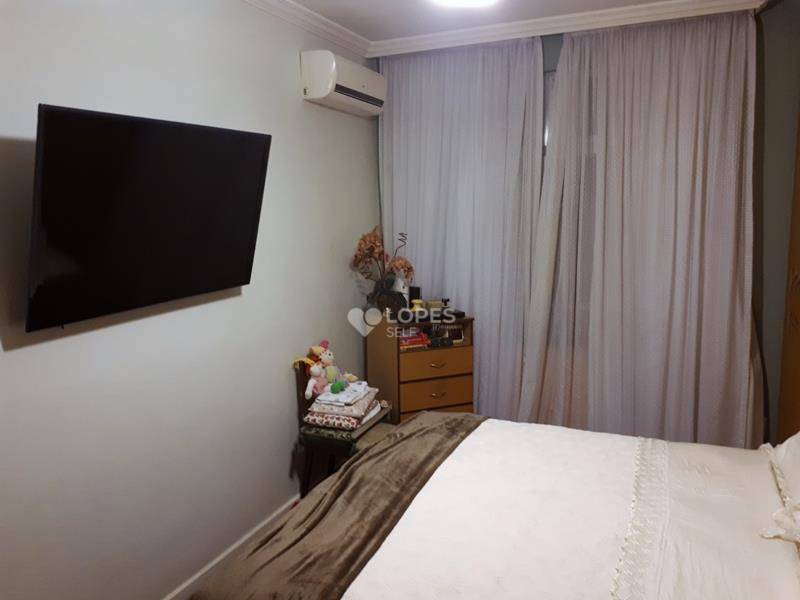 Apartamento à venda com 3 quartos, 113m² - Foto 3