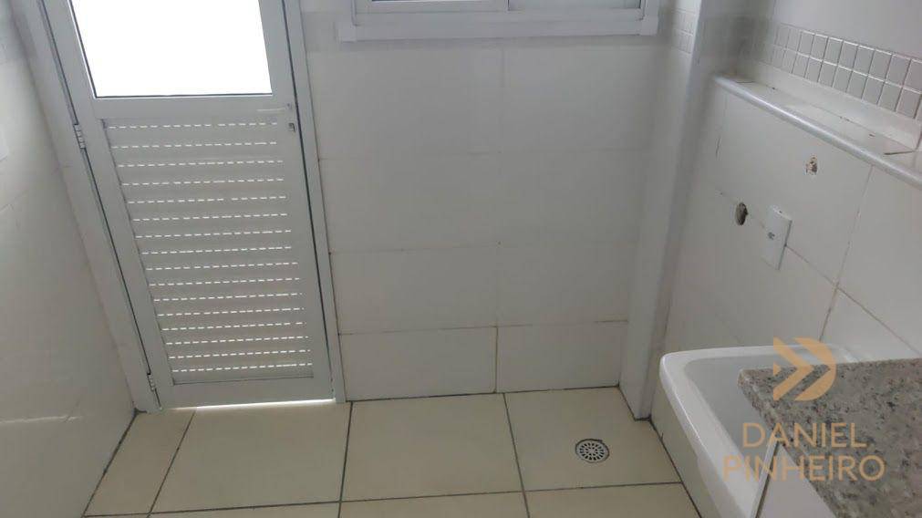 Apartamento à venda com 2 quartos, 87m² - Foto 6