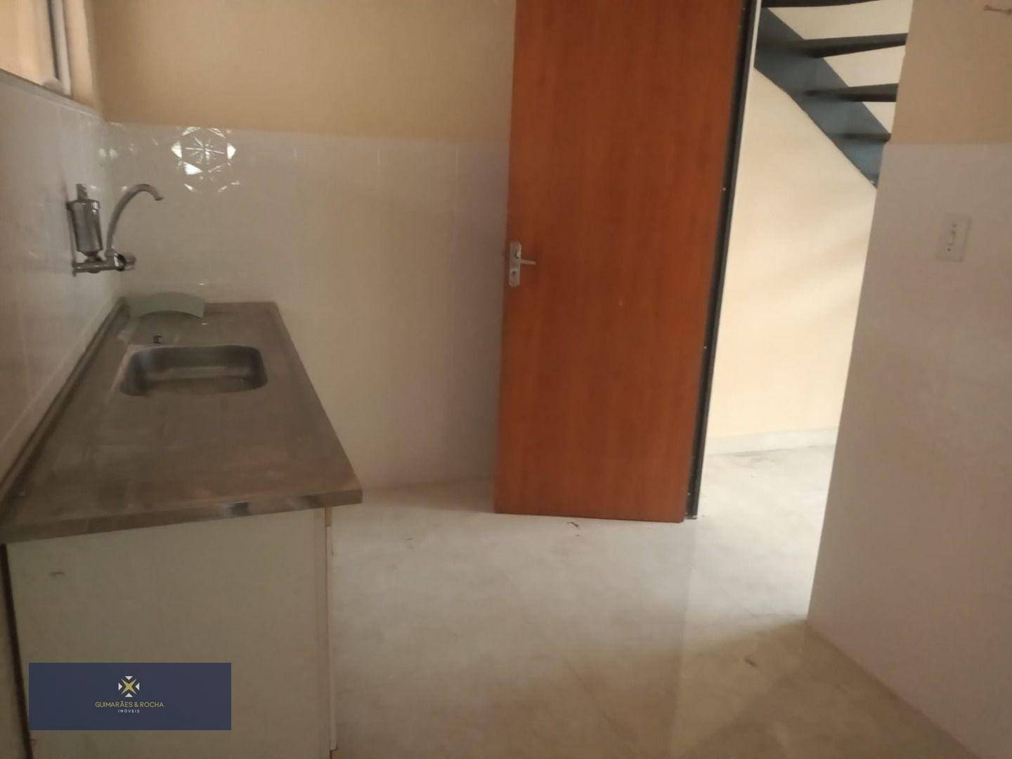 Casa à venda com 2 quartos, 60m² - Foto 15