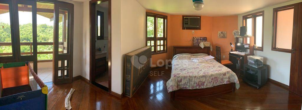 Casa de Condomínio à venda com 5 quartos, 229m² - Foto 2