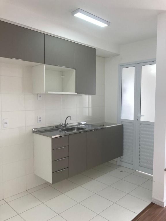 Apartamento à venda com 2 quartos, 48m² - Foto 4