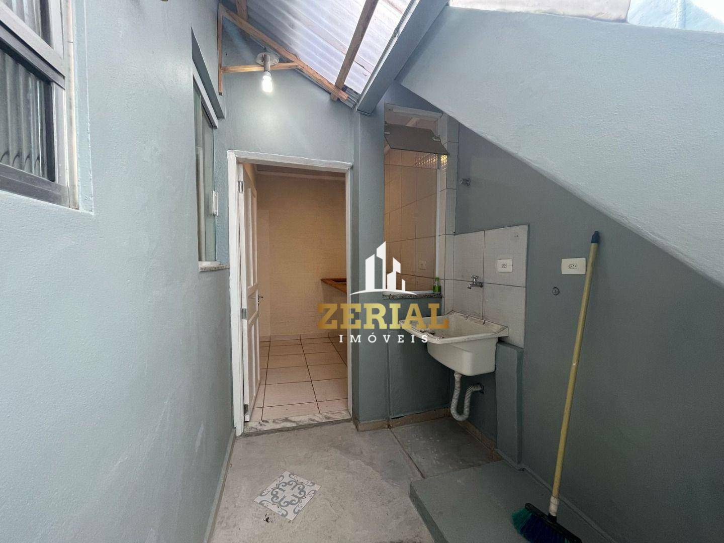 Sobrado para alugar com 2 quartos, 176m² - Foto 23