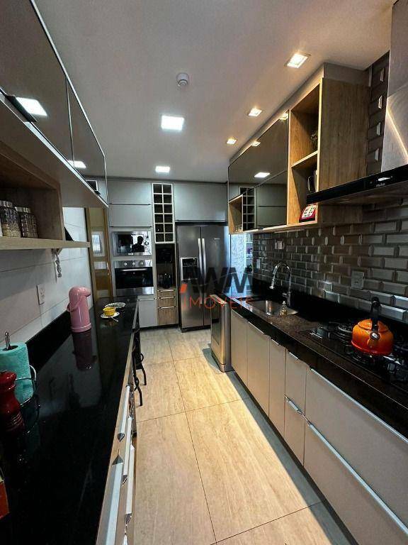 Apartamento à venda com 3 quartos, 140m² - Foto 9