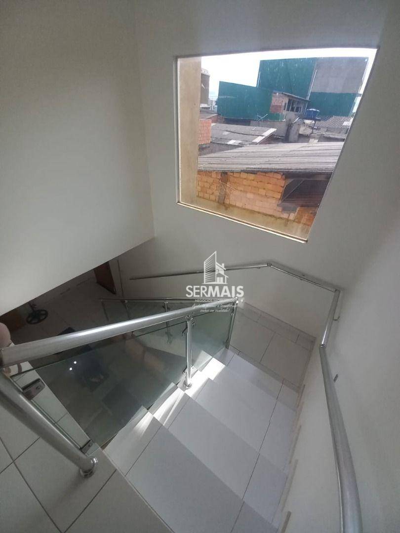 Apartamento para alugar com 3 quartos, 120m² - Foto 11