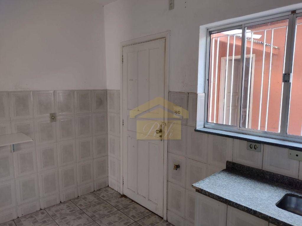 Sobrado à venda com 2 quartos, 100m² - Foto 4