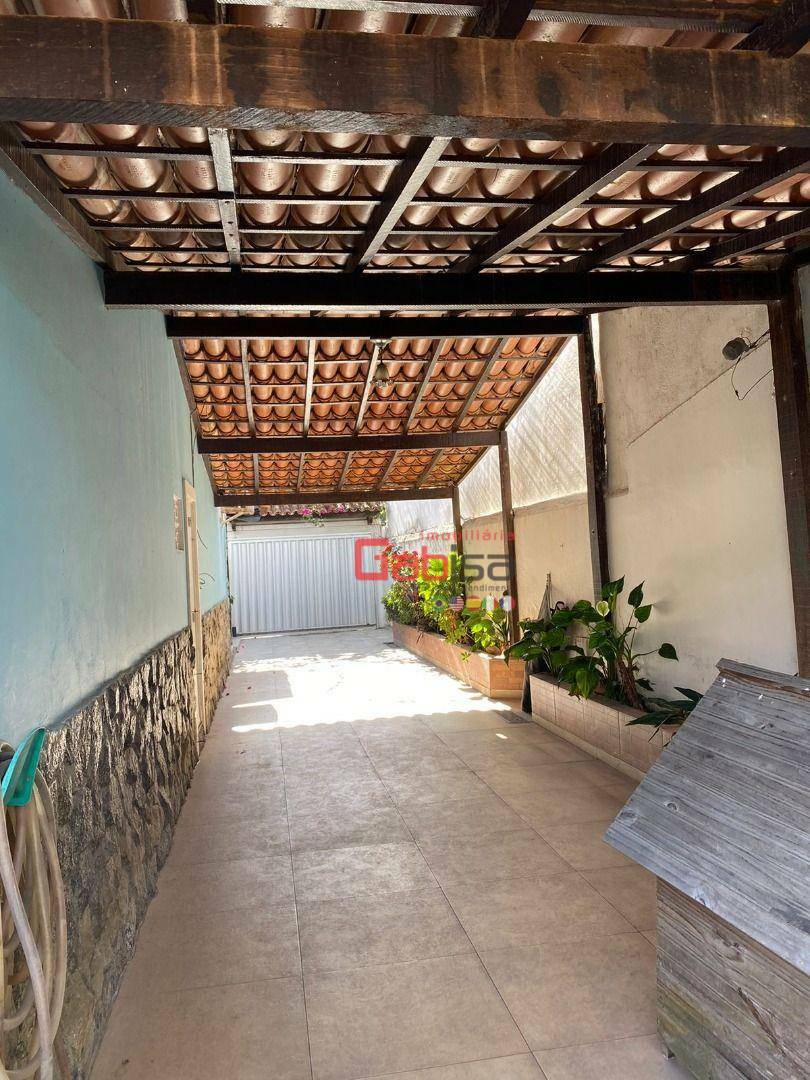 Casa à venda com 5 quartos, 300m² - Foto 22