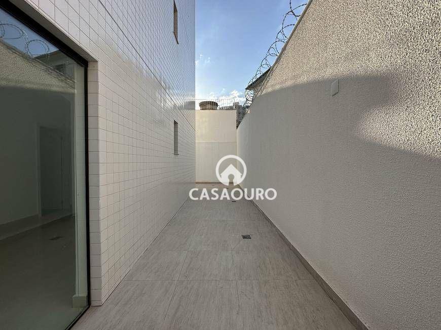 Apartamento à venda com 2 quartos, 110m² - Foto 1