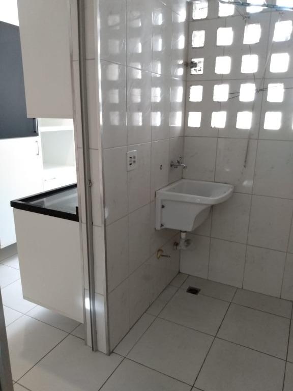 Apartamento à venda com 2 quartos, 62m² - Foto 11