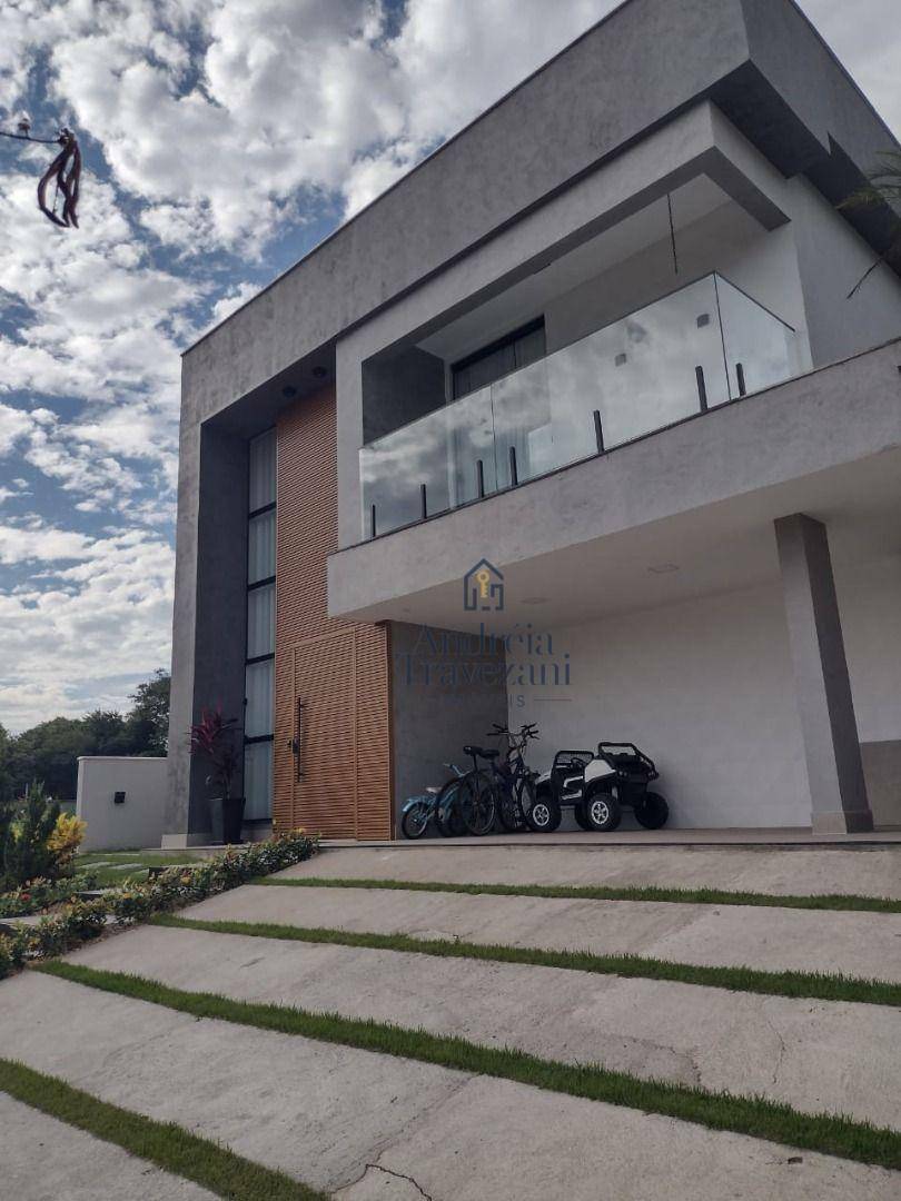 Casa de Condomínio à venda com 4 quartos, 223m² - Foto 1