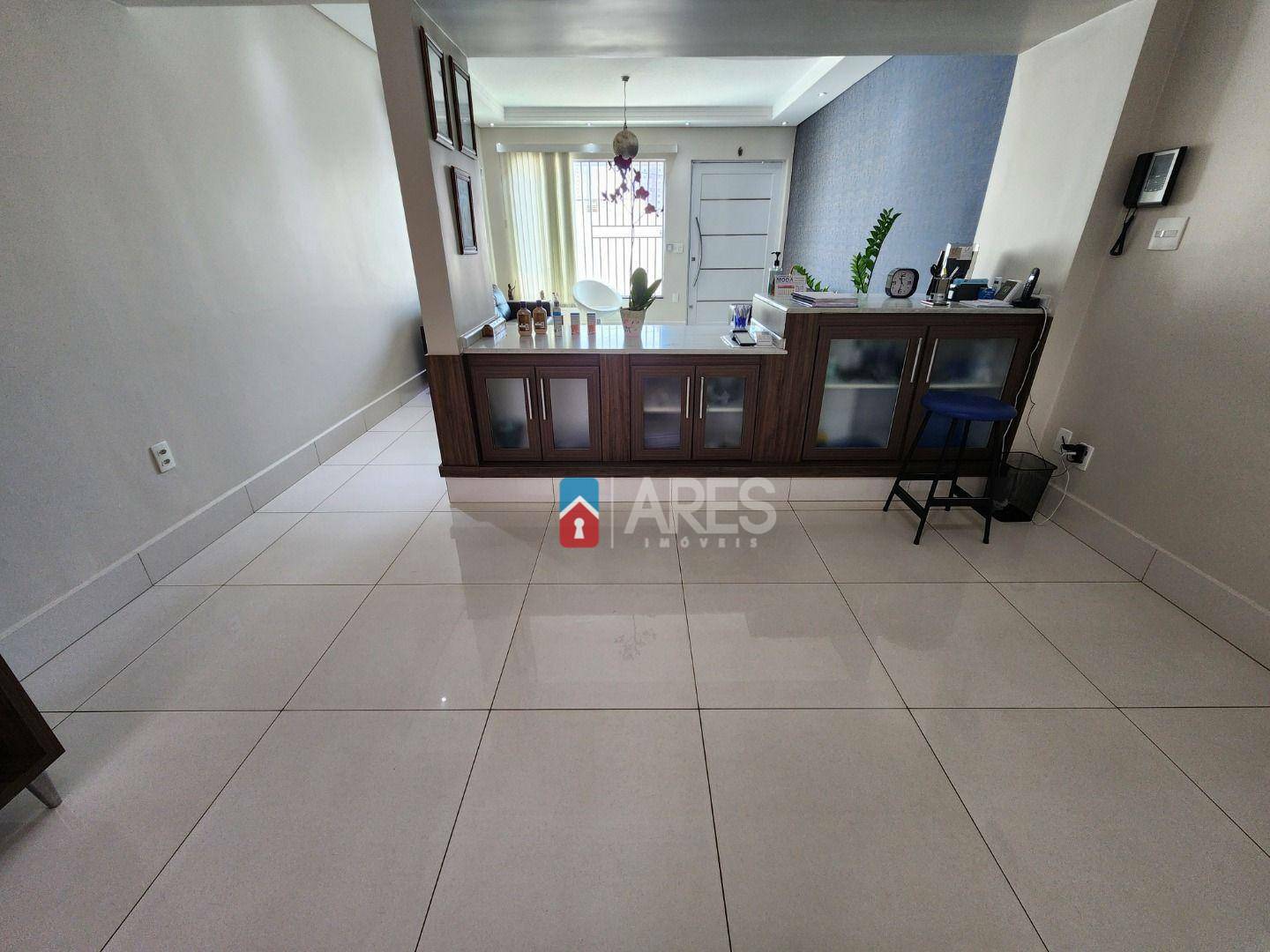 Casa à venda com 3 quartos, 203m² - Foto 6