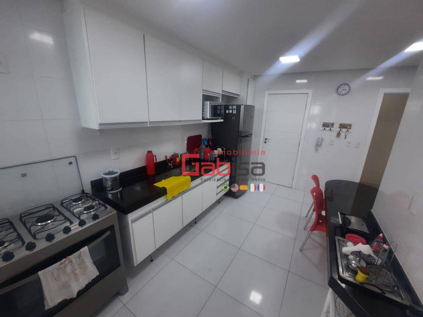 Apartamento à venda com 3 quartos, 140m² - Foto 6