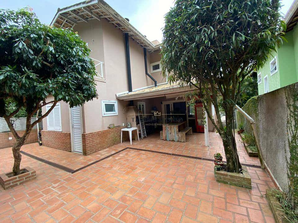 Casa à venda com 3 quartos, 260m² - Foto 2