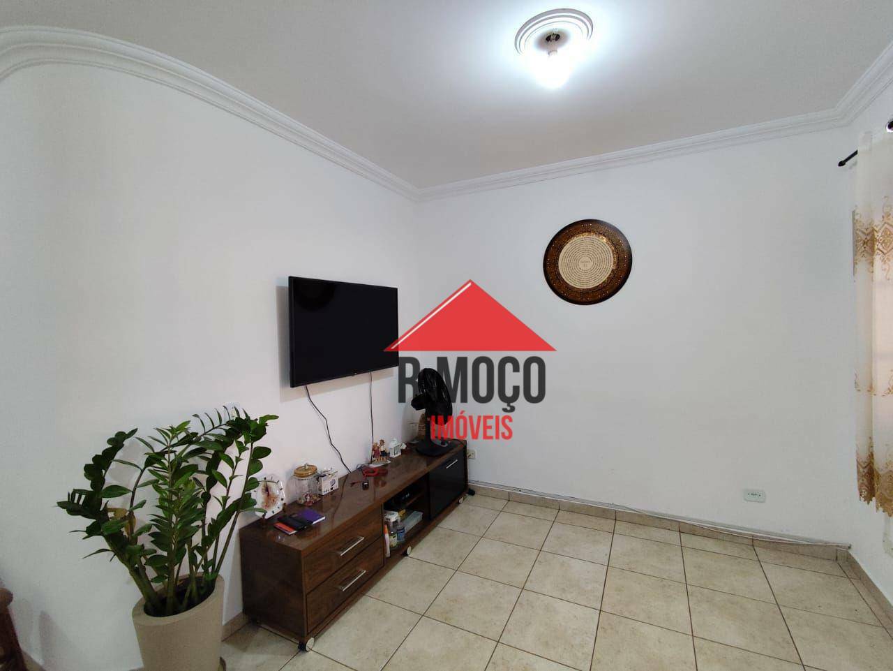 Casa à venda com 5 quartos, 160m² - Foto 4