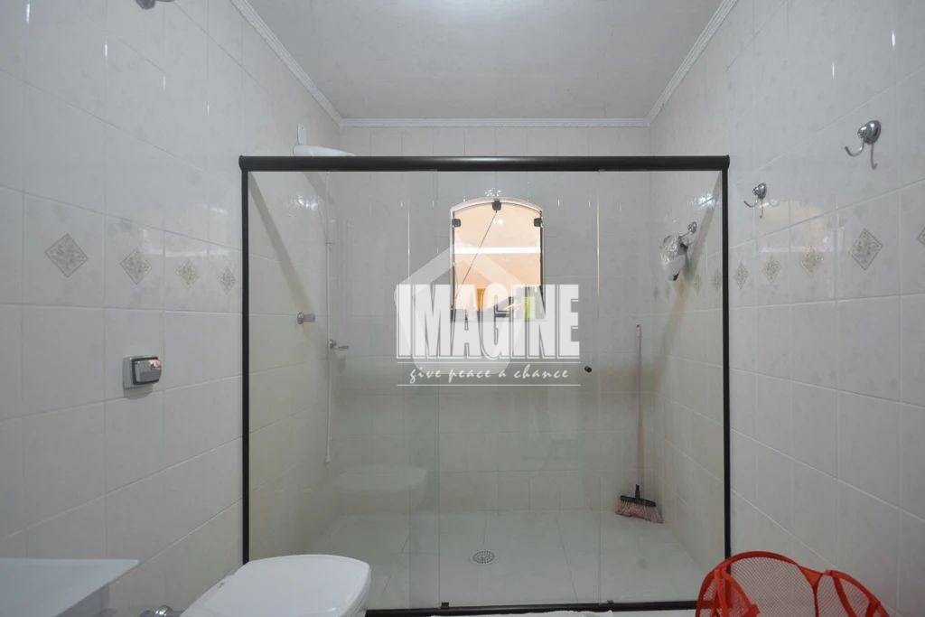 Sobrado à venda com 3 quartos, 250m² - Foto 18