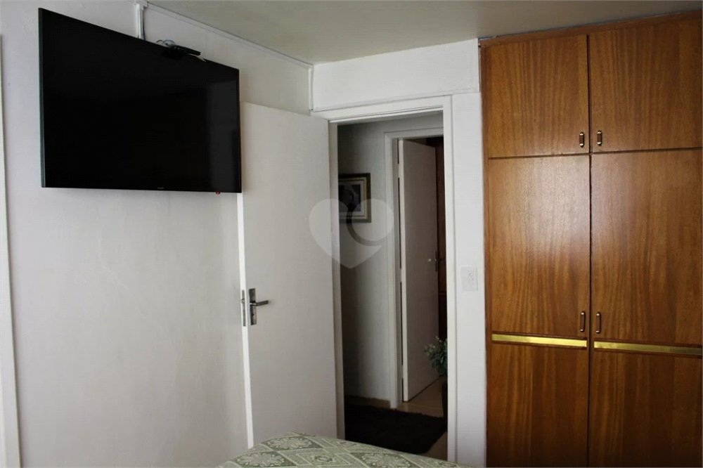 Apartamento à venda com 2 quartos, 63m² - Foto 8