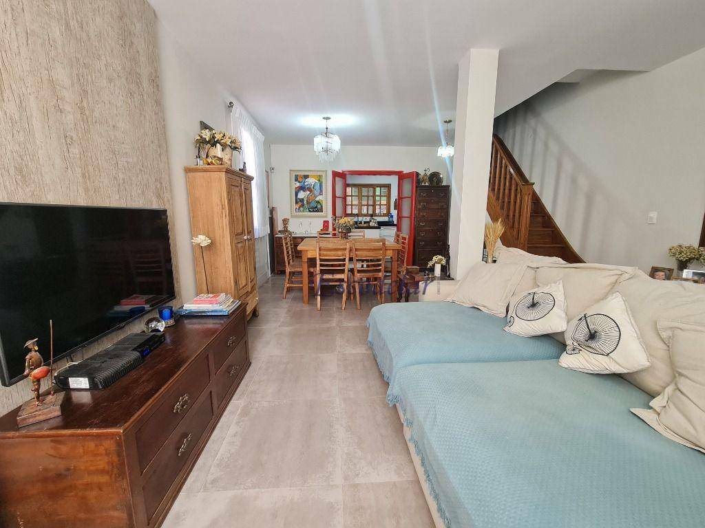 Casa à venda com 3 quartos, 150m² - Foto 4