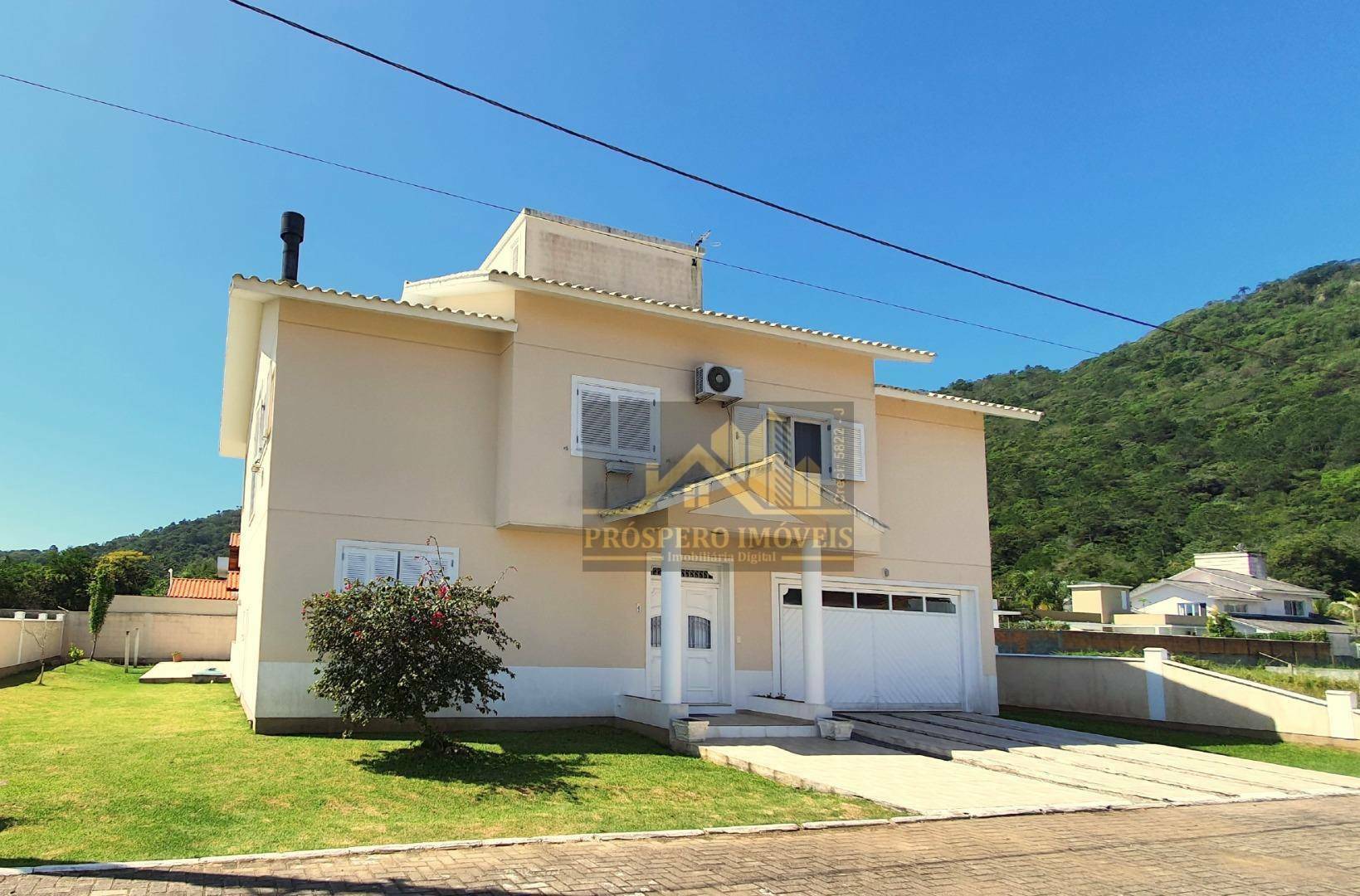 Casa à venda e aluguel com 5 quartos, 304m² - Foto 3