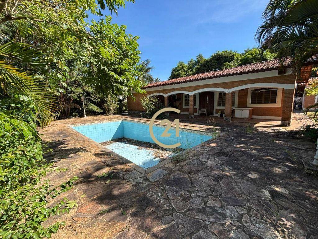 Chácara à venda com 6 quartos, 381m² - Foto 2