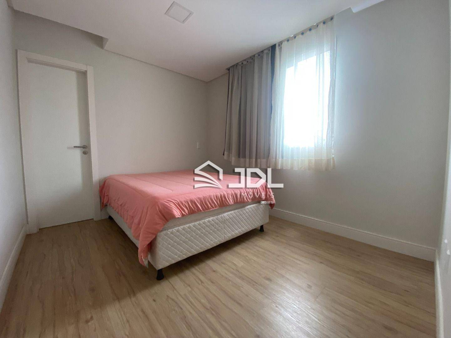 Apartamento à venda com 2 quartos, 75m² - Foto 10