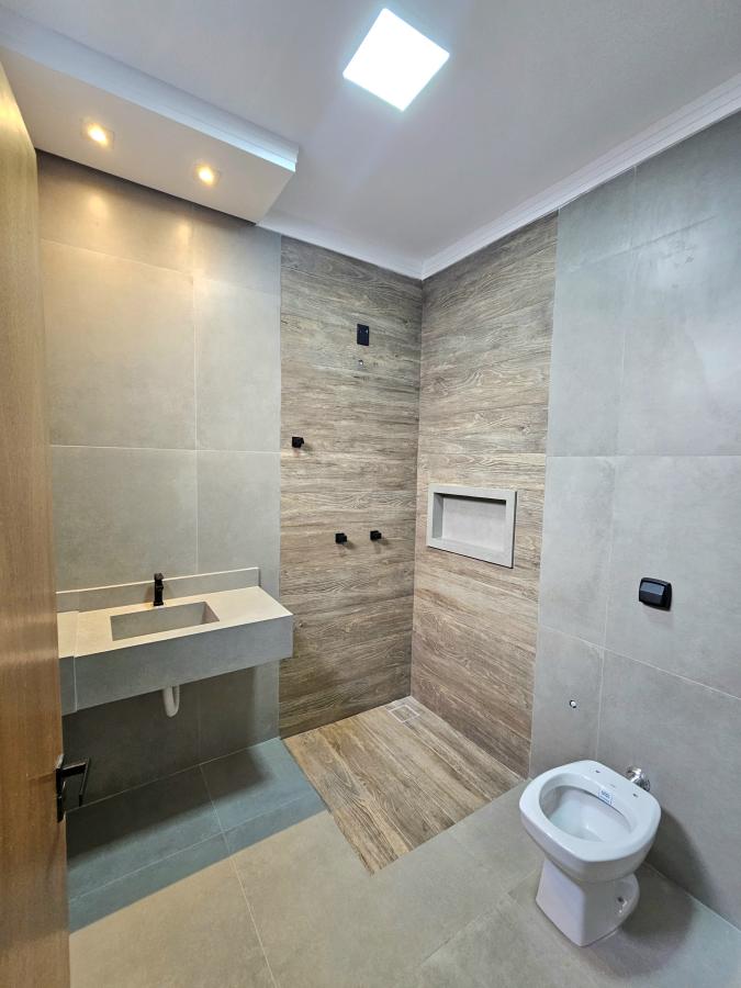 Casa à venda com 3 quartos, 250m² - Foto 9