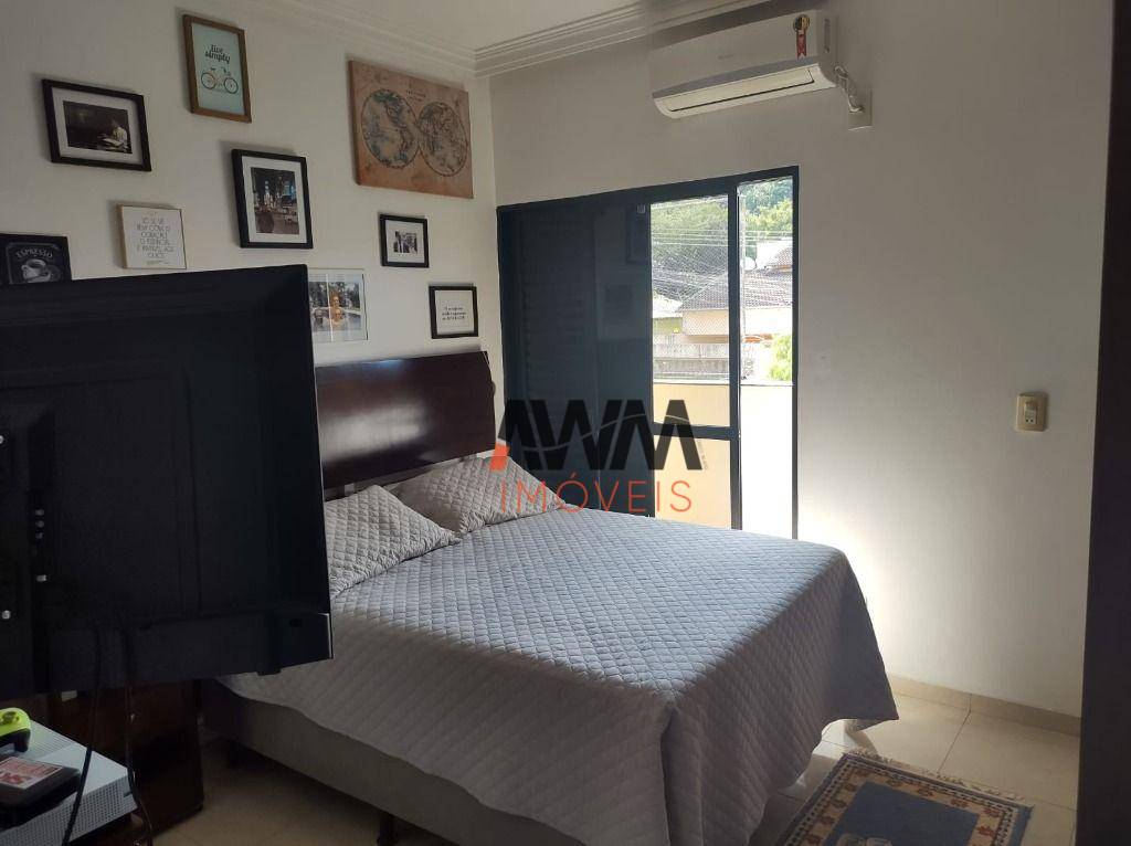 Sobrado à venda com 4 quartos, 309m² - Foto 21