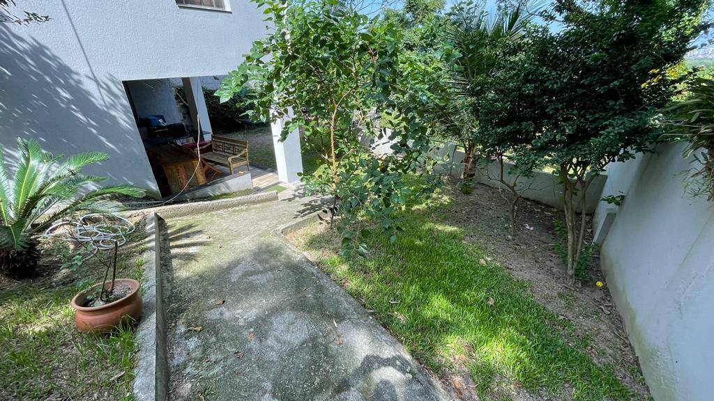 Casa de Condomínio à venda com 4 quartos, 360m² - Foto 4