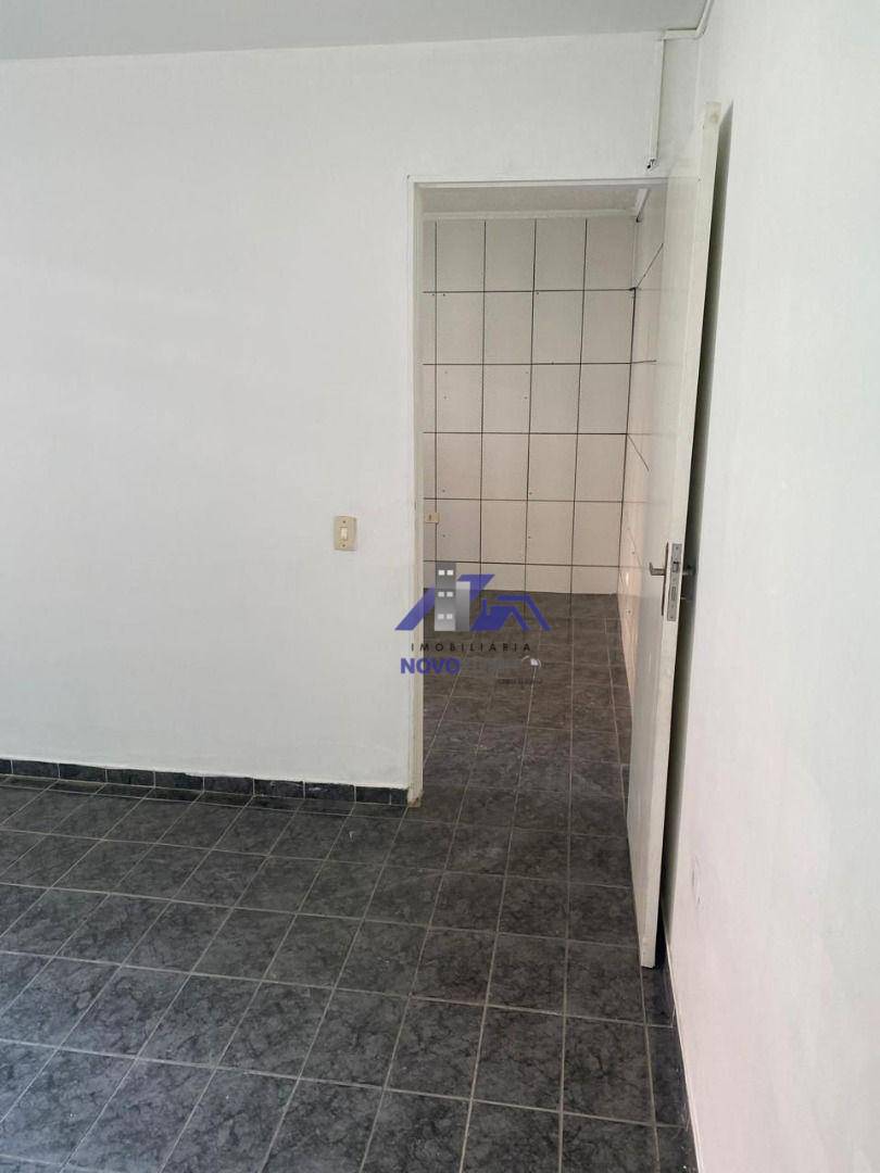 Casa à venda com 2 quartos, 200m² - Foto 7