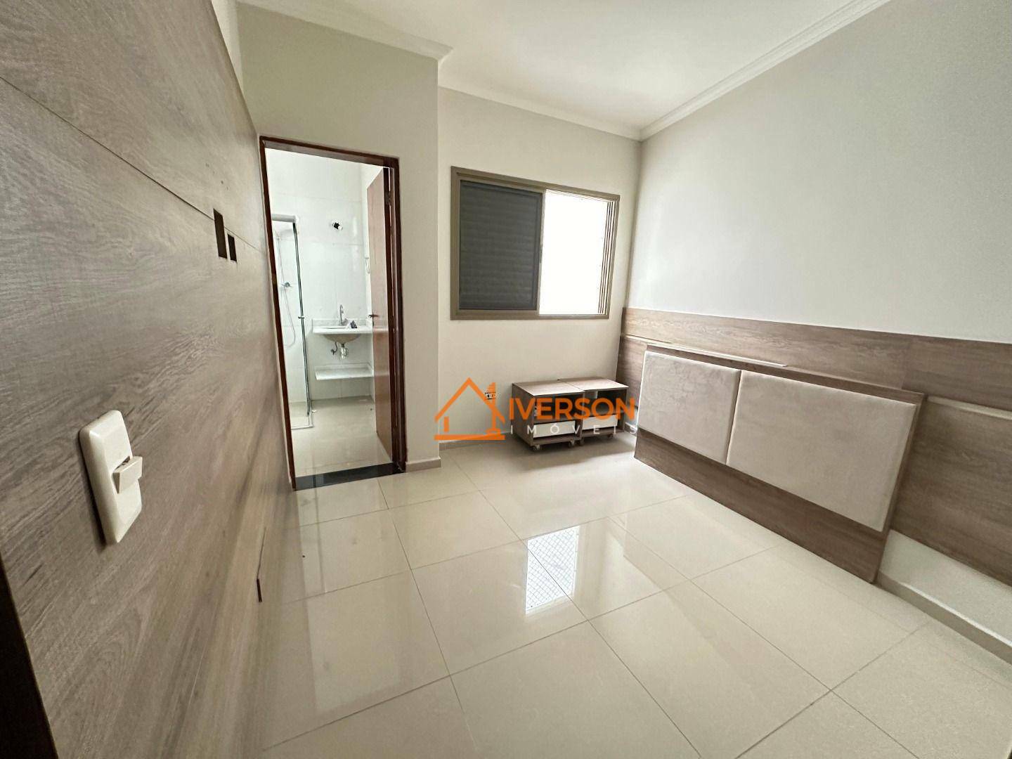 Apartamento para alugar com 2 quartos, 90m² - Foto 8