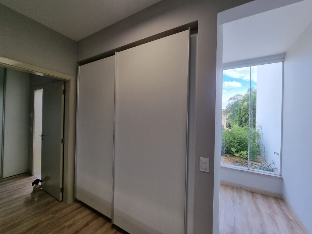 Casa de Condomínio à venda com 3 quartos, 305m² - Foto 21