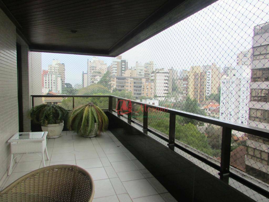 Apartamento para alugar com 4 quartos, 302m² - Foto 9