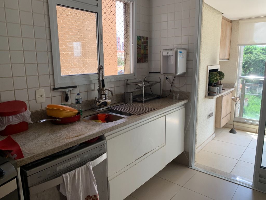 Apartamento à venda e aluguel com 3 quartos, 136m² - Foto 9