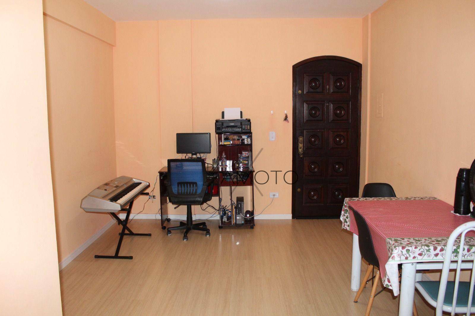 Apartamento à venda com 2 quartos, 62m² - Foto 1