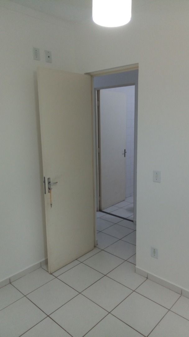 Apartamento à venda com 2 quartos, 49m² - Foto 15