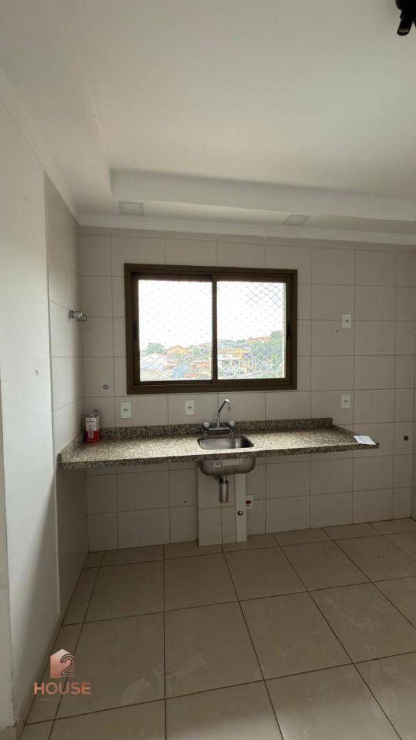 Apartamento para alugar com 2 quartos, 75m² - Foto 3