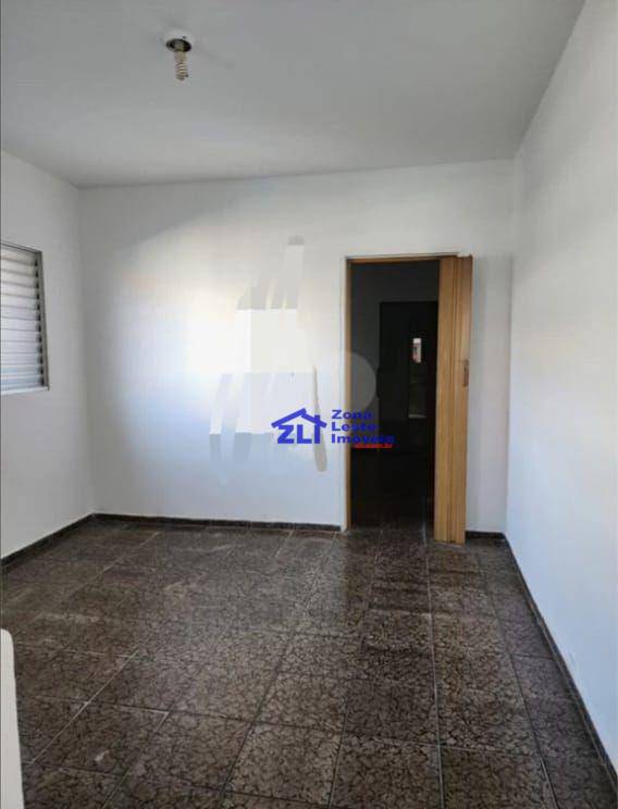 Casa à venda com 3 quartos, 89m² - Foto 25