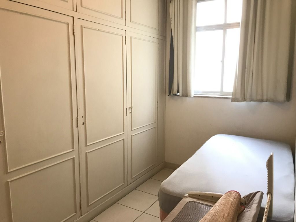 Apartamento à venda com 4 quartos, 220m² - Foto 14