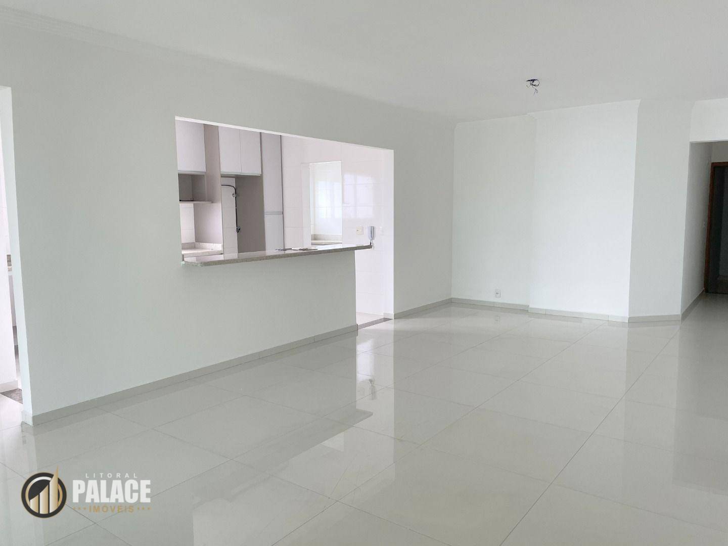 Apartamento à venda com 3 quartos, 170m² - Foto 6